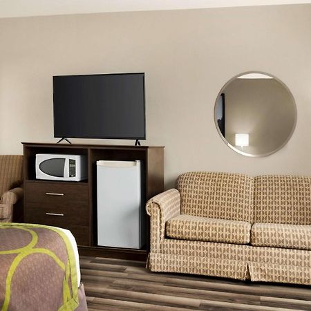 Super 8 By Wyndham Sarnia On Hotell Eksteriør bilde