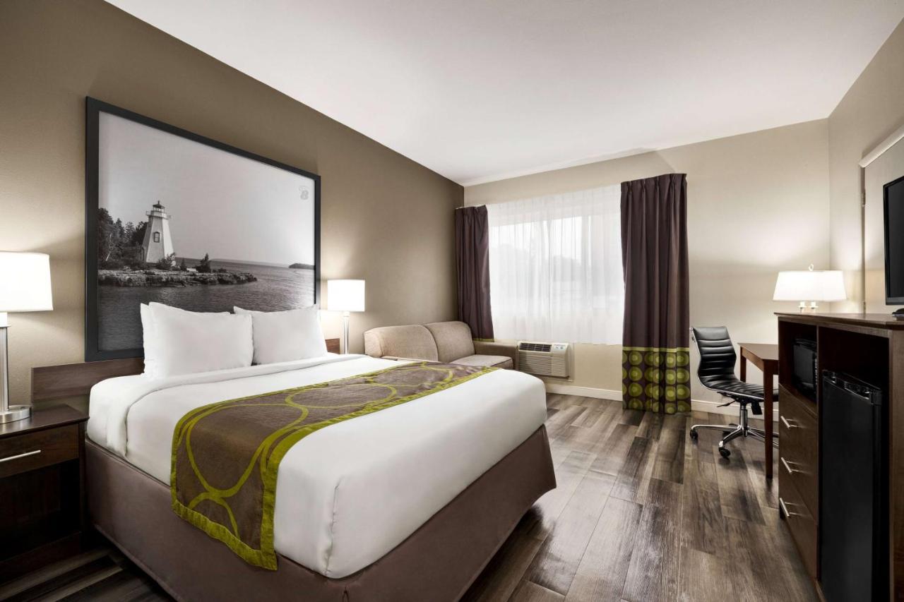 Super 8 By Wyndham Sarnia On Hotell Eksteriør bilde