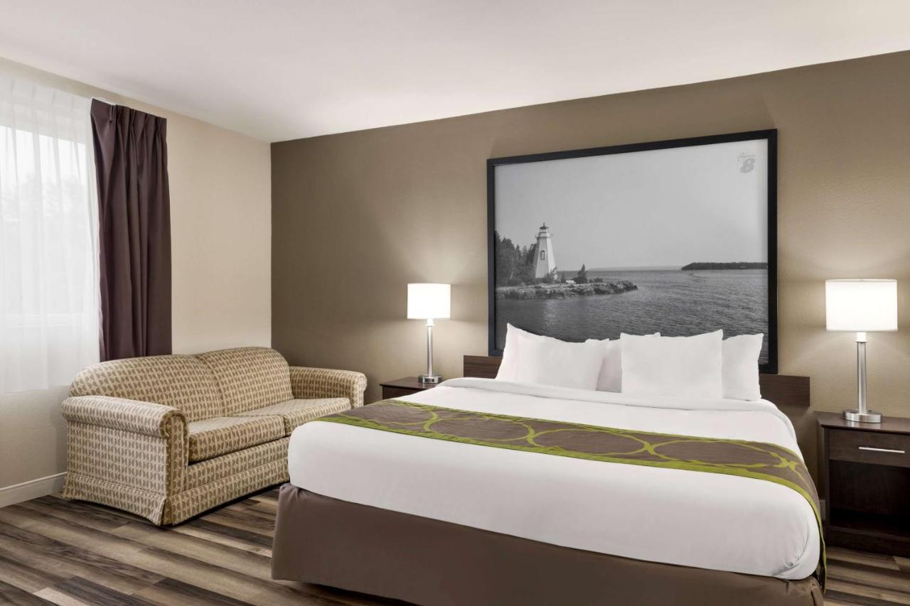 Super 8 By Wyndham Sarnia On Hotell Eksteriør bilde